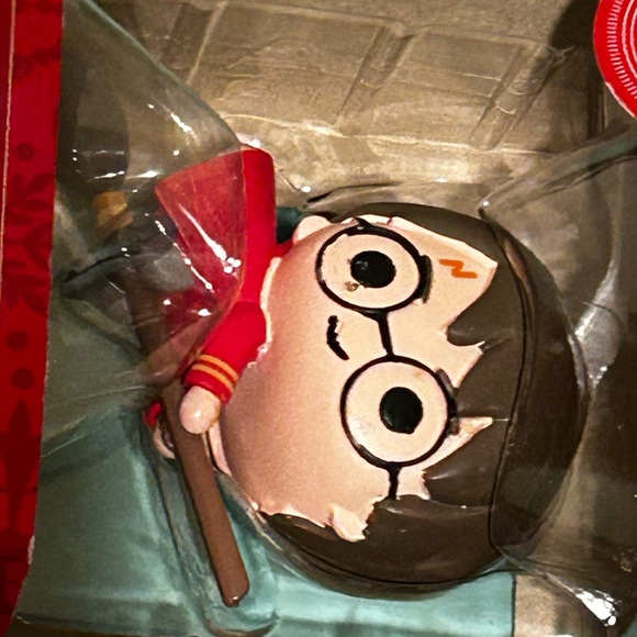 ♥️Hallmark Harry Potter on Broom Christmas Tree Ornament New In Box - Picture 6 of 6